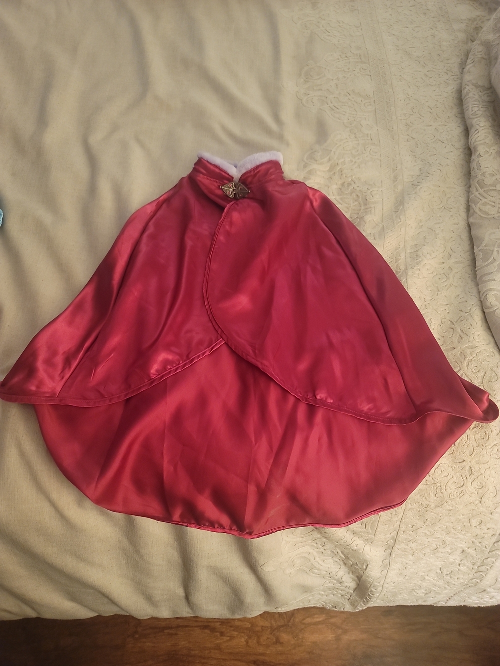 DISNEY STORE Size 4 Frozen Anna Deluxe Costume Cape Only, w/ Decorative Clasps